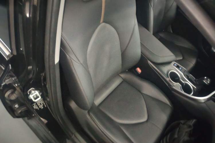 Used Toyota Camry 2023 2.0GVP Premier Edition