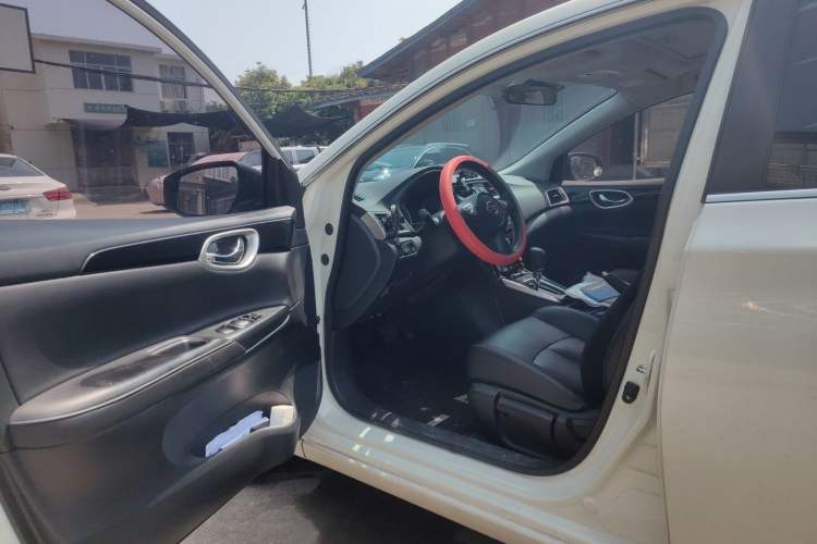 Used Nissan Sylphy 2021 Classic 1.6XL CVT Luxury Edition Interior 3