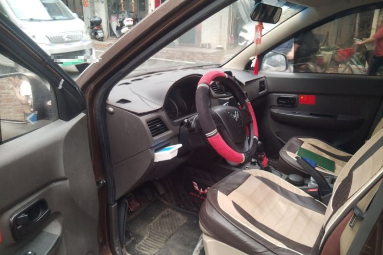 Used Wuling Hongguang 2014 1.5L S Standard Version