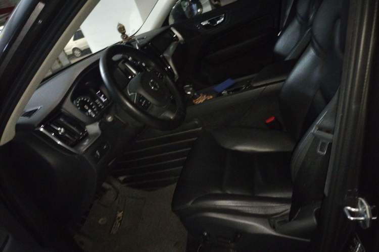 Used Volvo XC60 2018 T5 4x4 Zhiyi Edition
