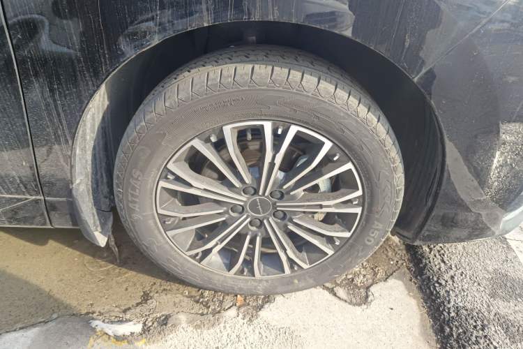 Used FORTHING Xinghai V9 2024 1.5TD 200km Chinese Knot Series Premium Edition