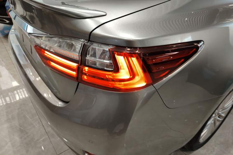 Used Lexus ES 2015 200 Elite Edition
