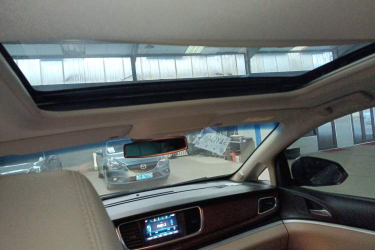 Used Buick GL8 2018 28T Luxury Model China VI Standard Headliner