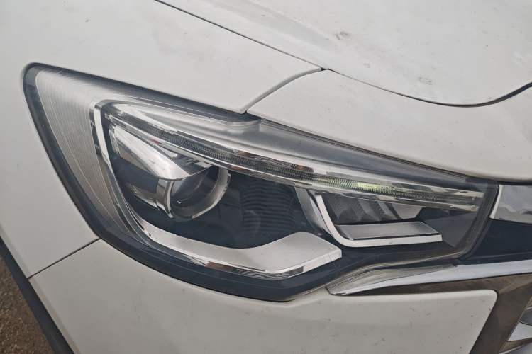 Used JAC Group Refine S7 2018 Super Edition 251T Automatic Smart Connectivity Model Right Front Headlight