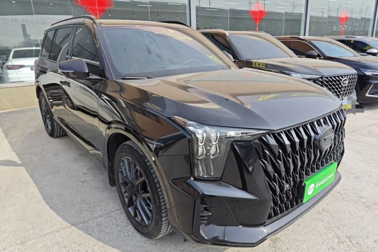 Used GAC Trumpchi GS8 2022 Dual-Engine Series 2.0TM Two-Wheel Drive Prestige Edition (7 Seats) Front Right 45 Deg