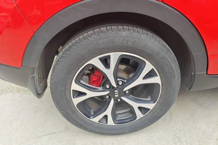 Used Kia KX3 2015 1.6L Automatic Two-Wheel Drive DLX Right Rear Wheel Hub