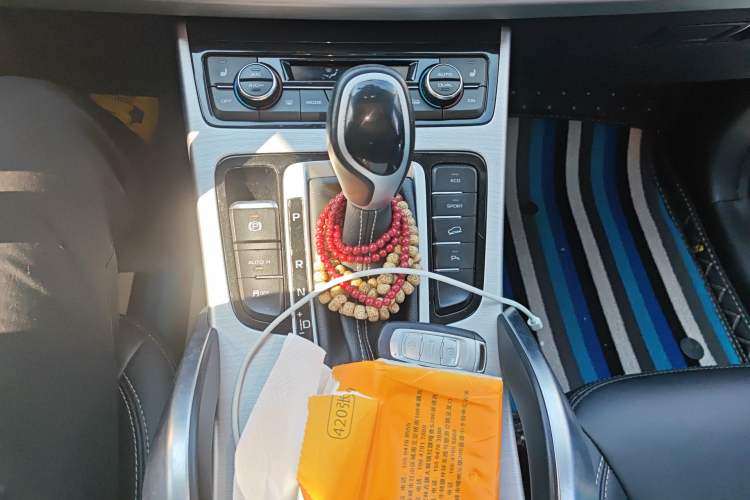 Used Geely Auto Emgrand X7 Sport 2016 1.8TD Automatic ZhiShang Model Gear Lever