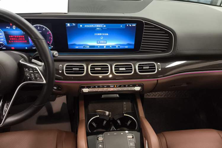 Used Mercedes-Benz GLE 2025 GLE 350 4MATIC Stylish Model Audio And AC Panel