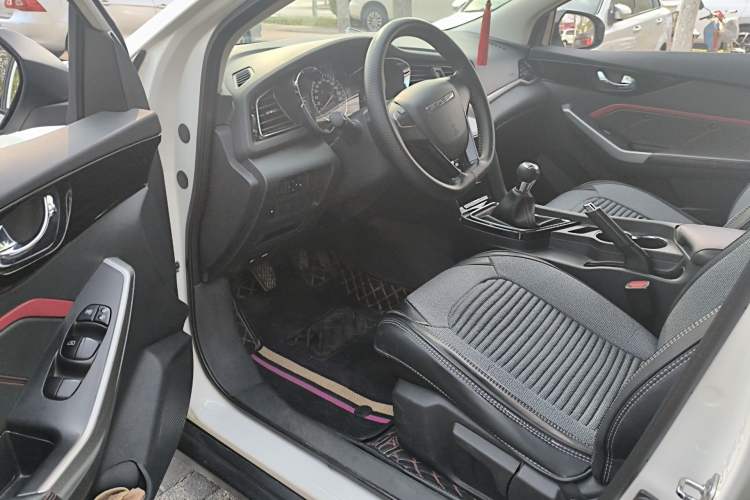 Used Venucia D60 2019 100 000 Glory 1.6L Entry Manual ChenShang Edition China VI Driver Seat