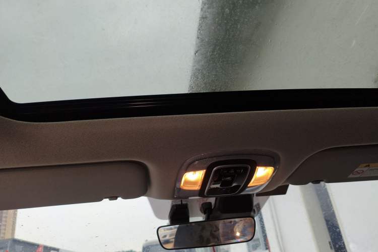 Used Hyundai Elantra 2022 1.5L CVT LUX Prestige Edition
