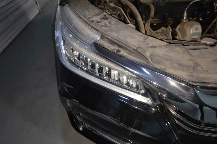 Used Honda Accord 2016 2.4L Luxury Edition Right Front Headlight