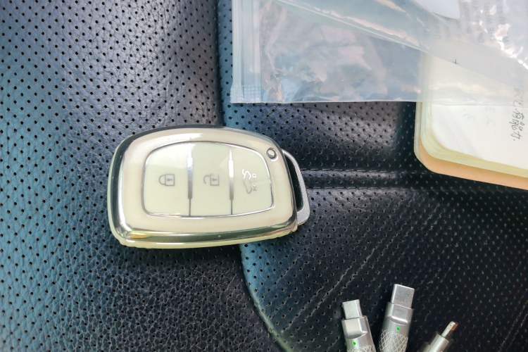 Used Hyundai ix35 2015 2.0L Automatic 2WD Smart Type China IV
