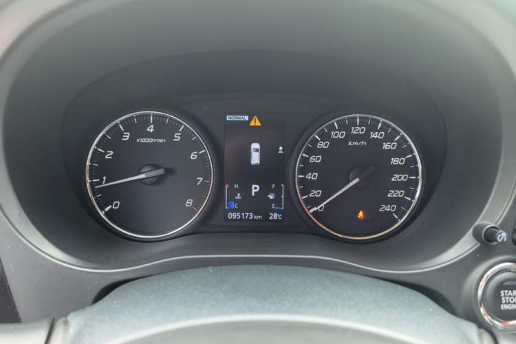 Used Mitsubishi Outlander 2021 2.4L 4x4 Zhi Xiang Edition 7 Seats
