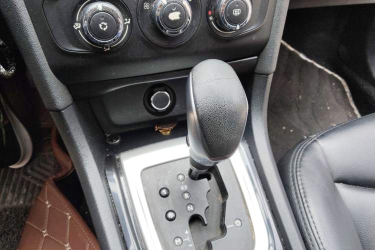 Used Citroen C4L 2015 1.2T Automatic Luxury Edition
