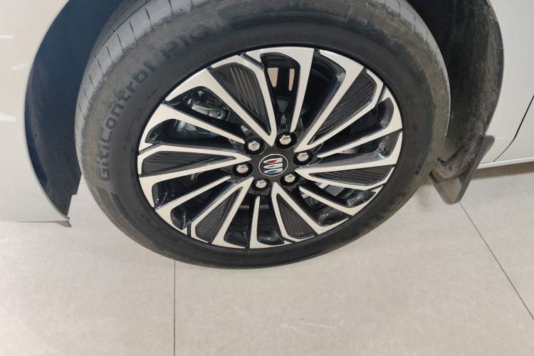 Used Buick GL8 New Energy 2025 Lu Shang Luxury Edition 7-Seater