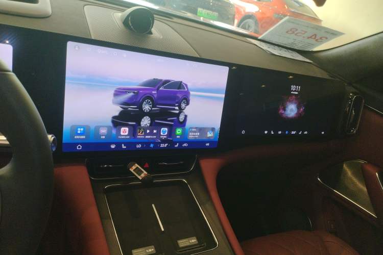 Used Hima AITO M8 2025 Model Pure Electric Max+ Five-Seat Long-Range Version
