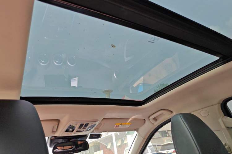 Used Wey VV7 2017 2.0T Ultra-Luxury Version Headliner