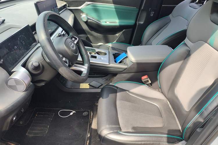 Used GAC Trumpchi EMKOO 2022 1.5T Supernova Pro Edition Left Front Seat