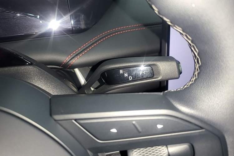 Used Xiaomi Auto SU7 2024 Four-Wheel Drive Ultra-Long Range Advanced Intelligent Driving Max Edition