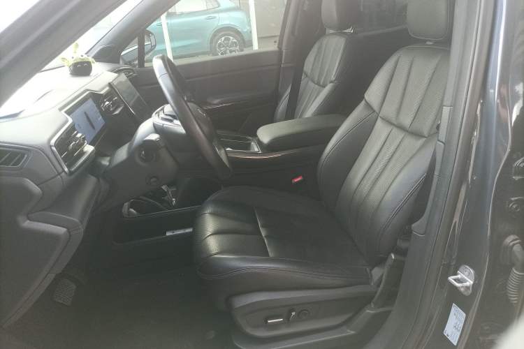 Used Nio ES8 2022 100kWh Signature Edition Six-Seater Left Front Seat