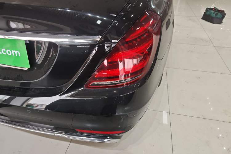 Used Mercedes-Benz S-Class 2019 S 320 L
