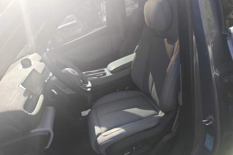 Used Nio EC6 2024 75 kWh