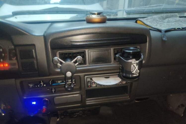 Used Soueast Delica 2008 2.0L Economy Version Audio And AC Panel