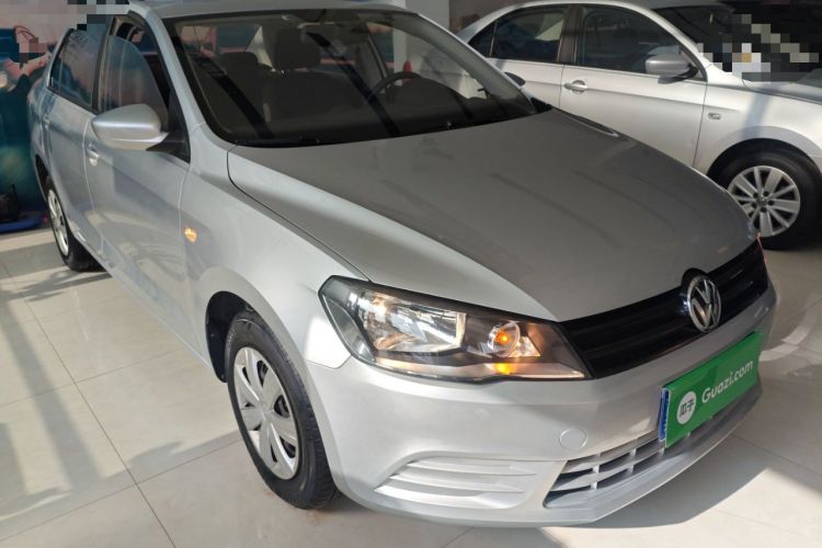 Used Volkswagen Jetta 2015 1.4L Manual Fashion Model