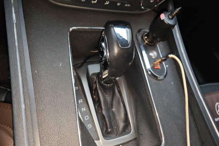 Used Ford Escort 2015 1.5L Automatic Fashion Model Gear Lever