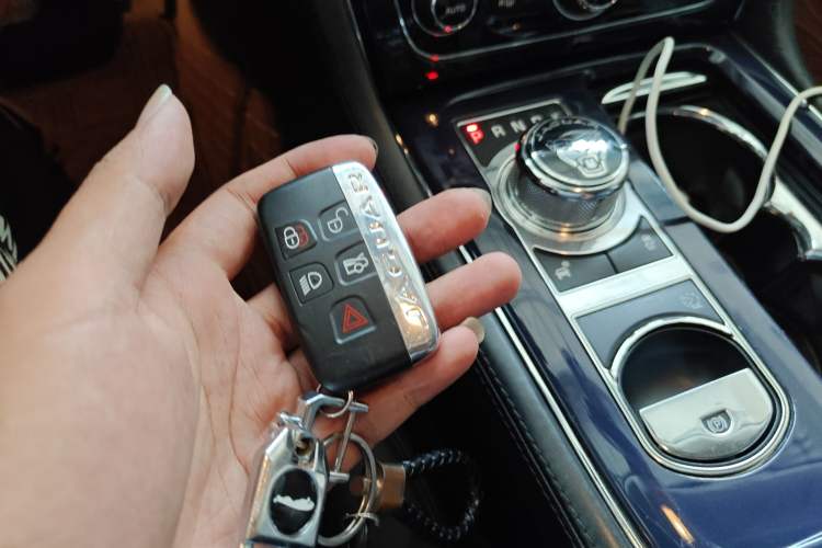 Used Jaguar XJ 2012 XJL 3.0 Panoramic Business Edition