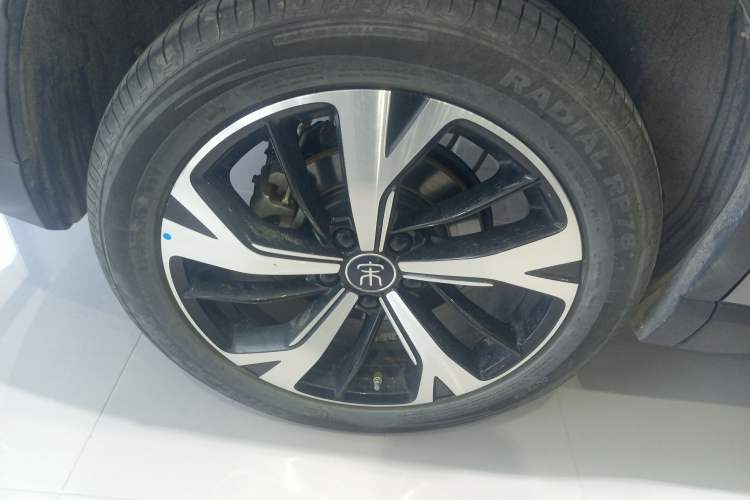 Used BYD Song Pro New Energy 2025 Second-Generation Intelligent Driving Version DM-i 115KM Excellence Edition Right Rear Wheel Hub
