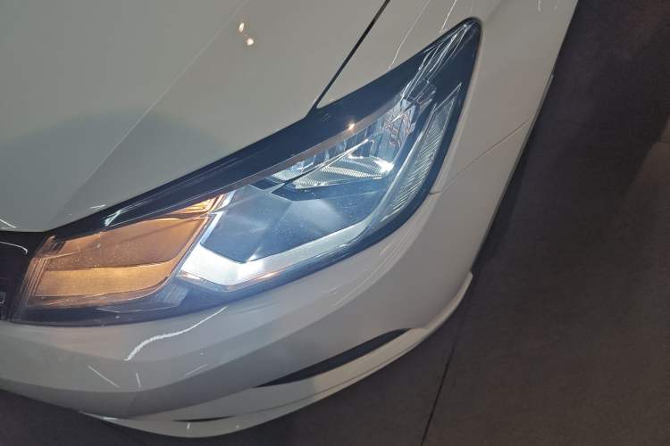 Used Volkswagen Lamando 2018 230TSI DSG Fashion Edition Left Front Headlight