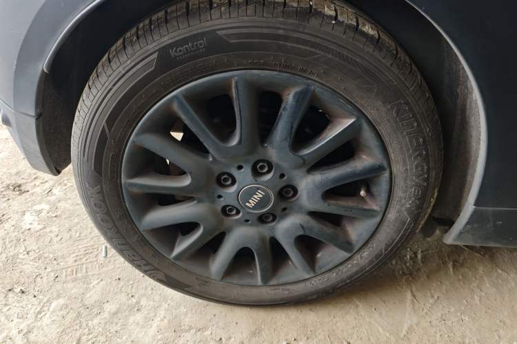 Used MINI 2014 1.2T ONE+ Right Rear Wheel Hub