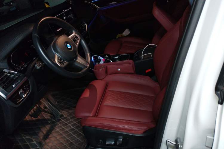 Used BMW X3 2022 xDrive30i Luxury Edition M Night Sky Package Left Front Seat