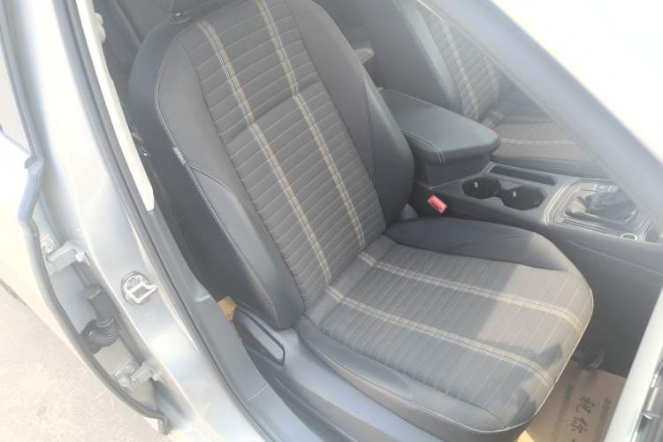 Used Volkswagen Lavida 2019 1.5L Automatic Vision Edition China VI Standard Right Front Seat