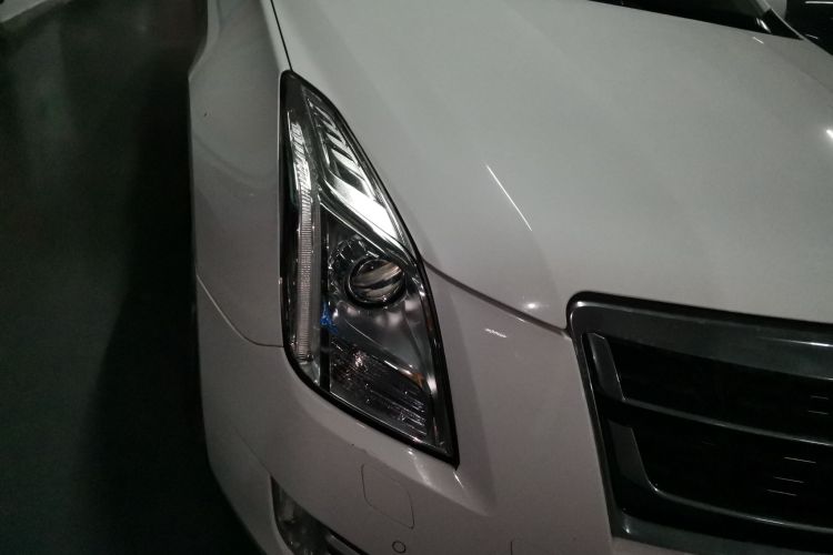 Used Cadillac XTS 2017 28T Elite Model Right Front Headlight