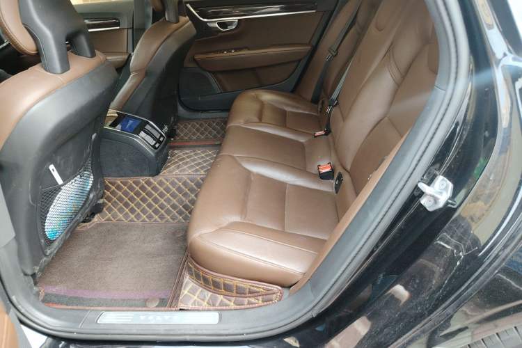 Used Volvo S90 2018 T4 Zhiyuan Edition