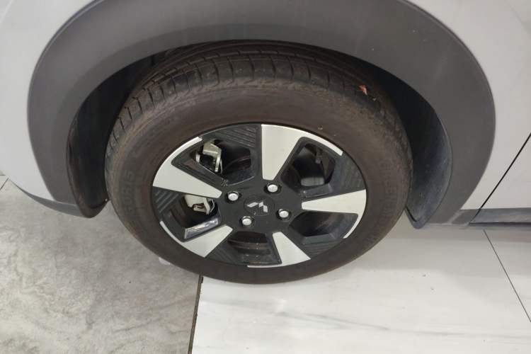 Used Wuling Bingo PLUS 2024 330 km Range Five-Seater Version