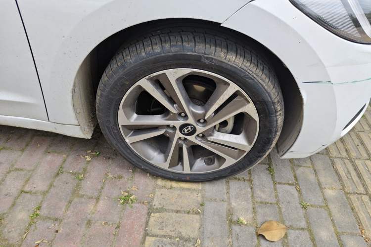 Used Hyundai Elantra (6th Generation / Lingdong) 2016 1.6L Automatic ZhiXuan – Elite Version
