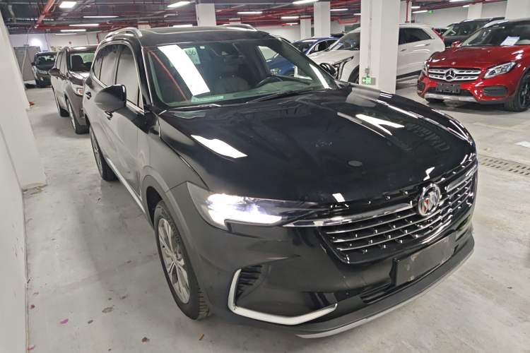 Used Buick Envision 2022 Encore Plus 652T Five-Seat Luxury Model Front Right 45 Deg