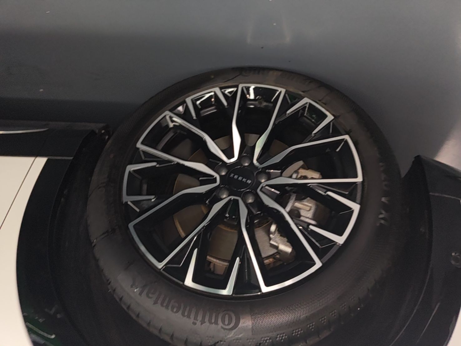 Zeekr 7X 2025 75 kWh Rear-Wheel Drive Intelligent Driving Version — снимка 10