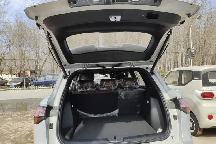 Used Wuling Xingguang S 2025 Model, 130km Leading Edition
