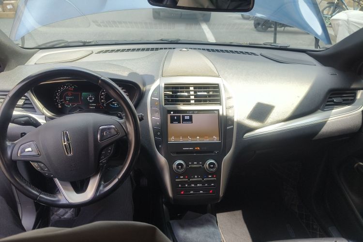 Used Lincoln MKC 2017 2.0T Two-Wheel Drive Deluxe Edition