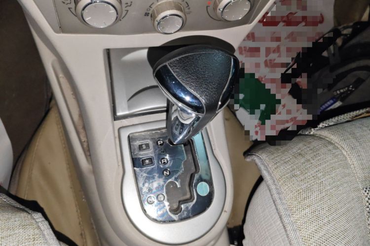 Used Citroen C-Quatre 2011 Sedan 1.6L Automatic Fashion Edition Gear Lever