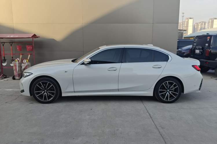 Used BMW 3 Series 2023 325Li xDrive M Sport Package
