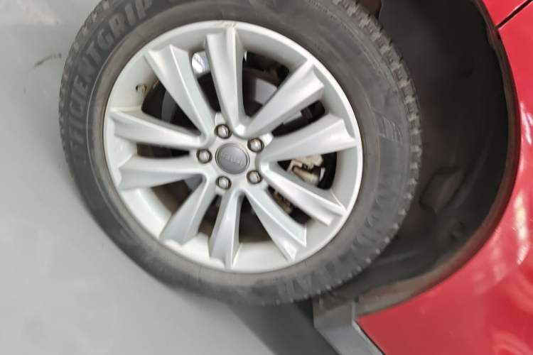 Used Haval H2 2016 Red Label 1.5T Automatic Two-Wheel Drive Elite Model Right Rear Wheel Hub