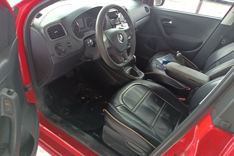 Used Volkswagen Polo 2014 1.6L Automatic Comfort Edition
