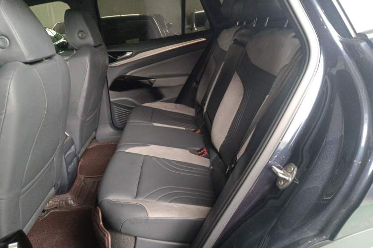 Used Volkswagen ID.4 CROZZ 2021 Long-Range Lite PRO Two-Wheel Drive Version Left Rear Seat