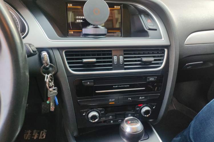 Used Audi A4 2014 40 TFSI allroad quattro plus version Audio And AC Panel