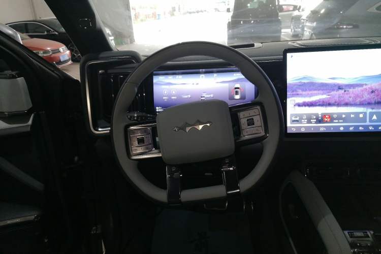 Used Formula Leopard 5 2023 Explore Edition Steering Wheel